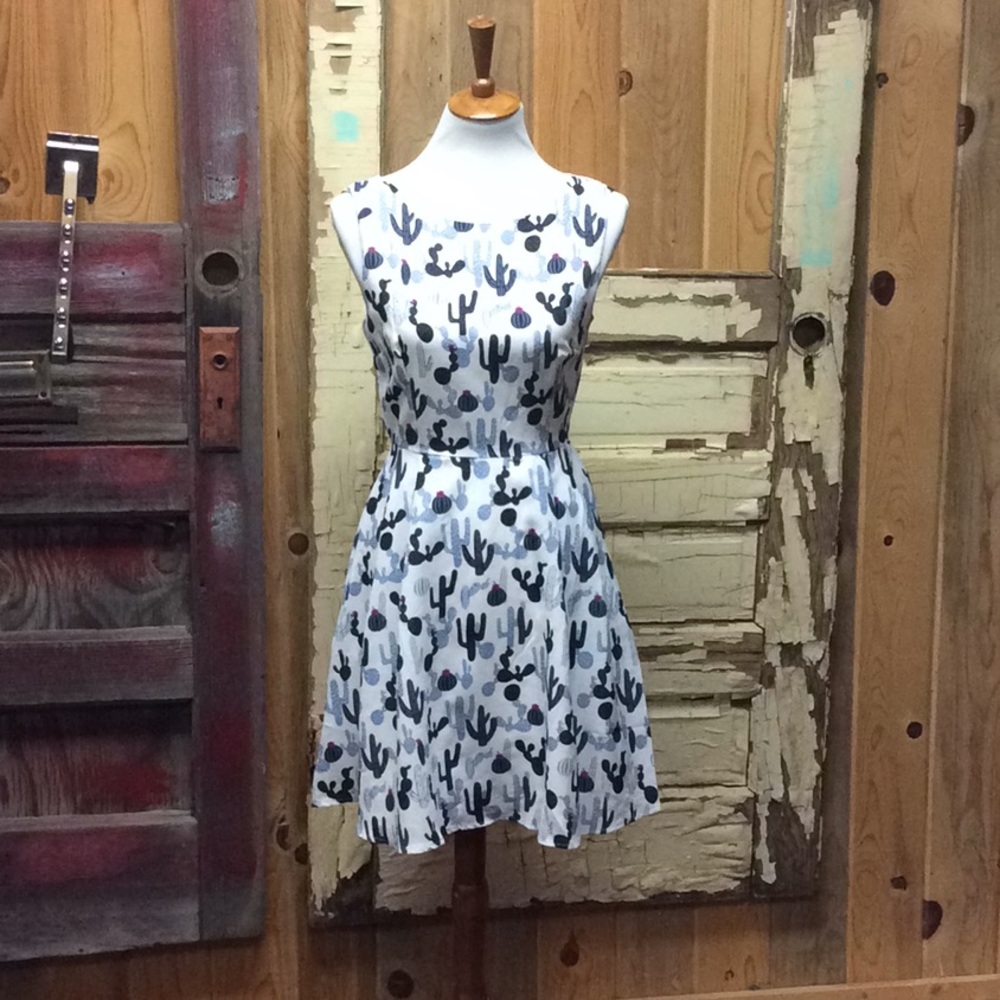 🏷SOLD- L.A. Soul Cactus Dress